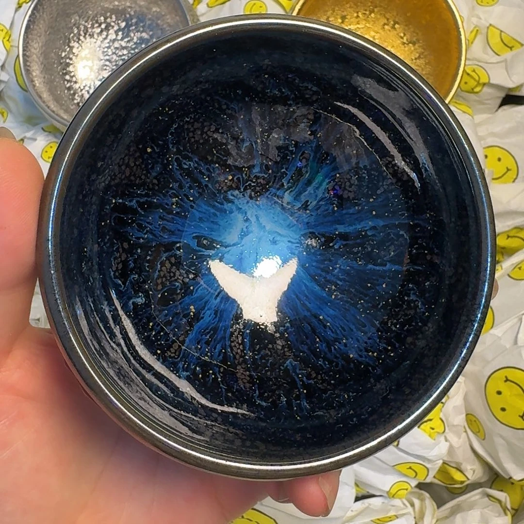 茶盏嗨你就去买票咯呗嘿嘿
