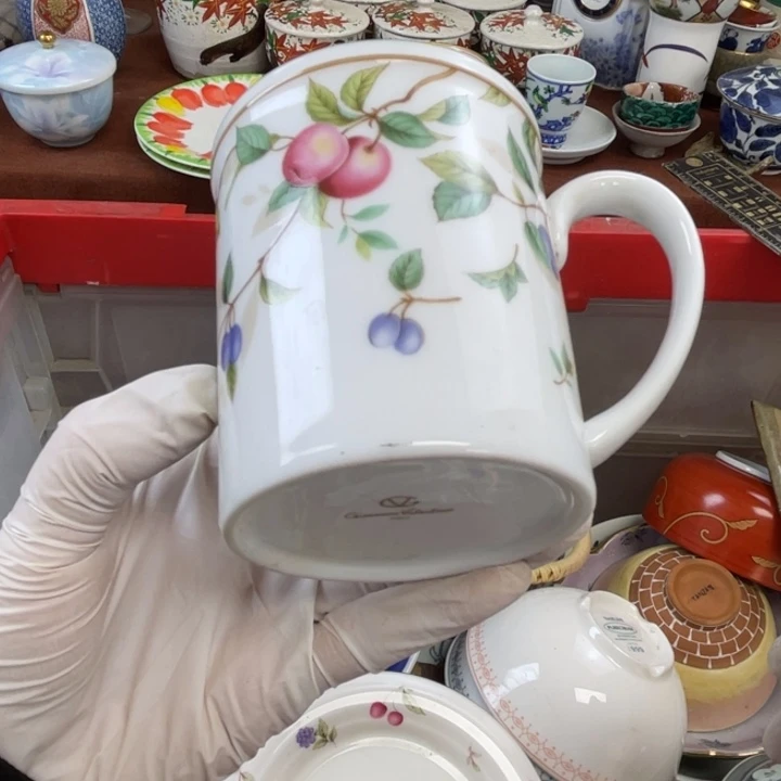 他家瓷器真美…开播了