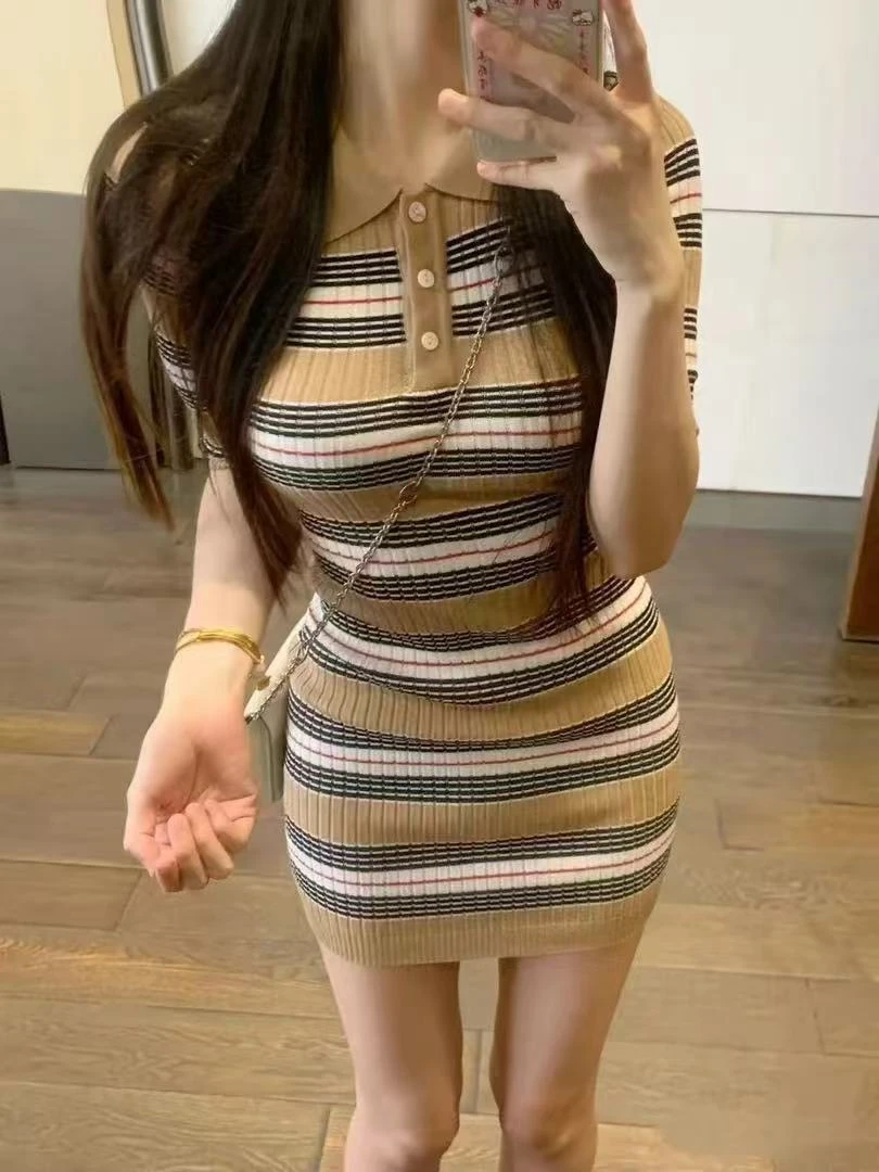 摩卡棕条纹翻领针织包臀裙女夏季收腰显瘦polo领连衣裙