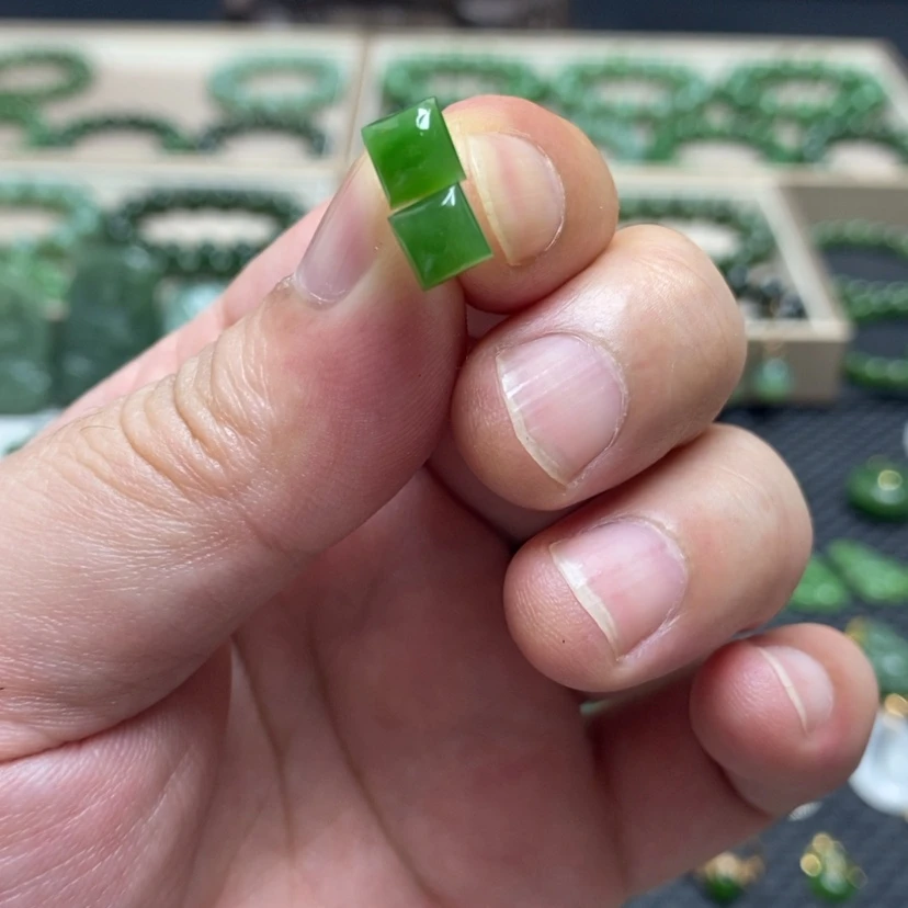 【闪购商品】和田玉（碧玉）银S925镶嵌耳饰