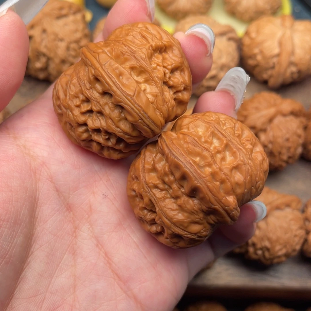 文玩核桃吊坠全品，一代老树平谷元宝42.5