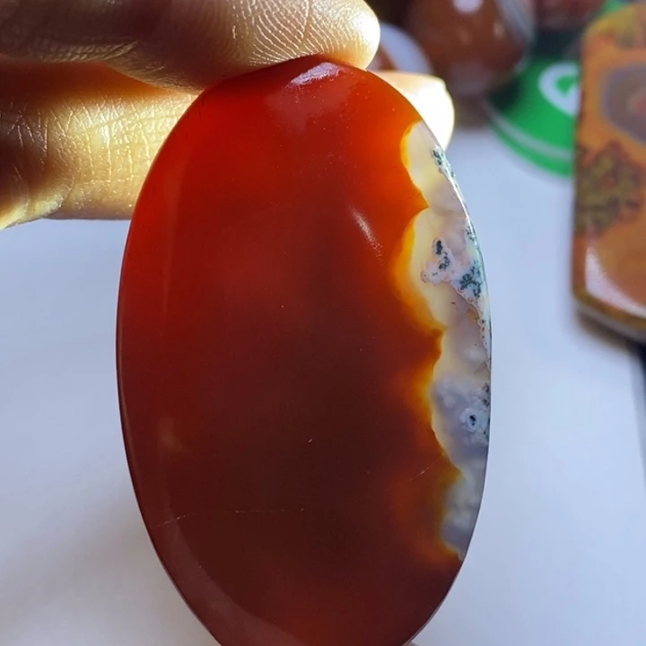 玛瑙/玉髓颈饰未镶嵌雾**花