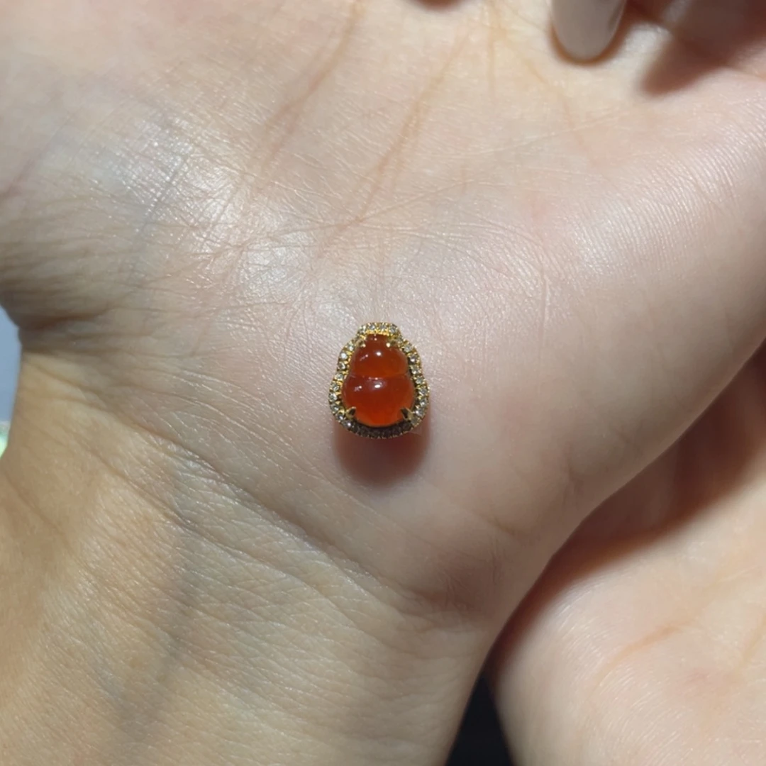 【闪购商品】颈饰18K金镶嵌翡翠探****女