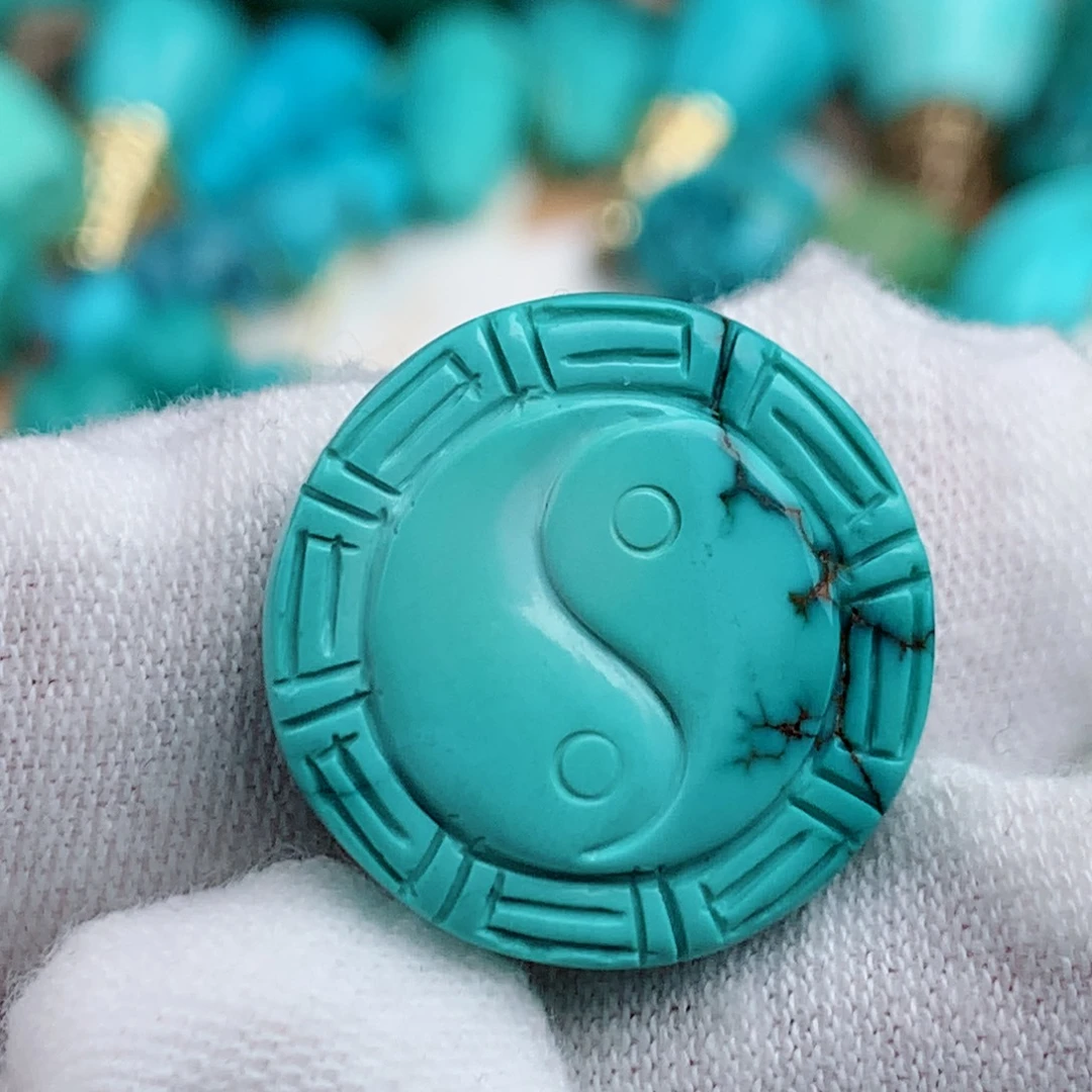 绿松石未镶嵌珠宝奇石