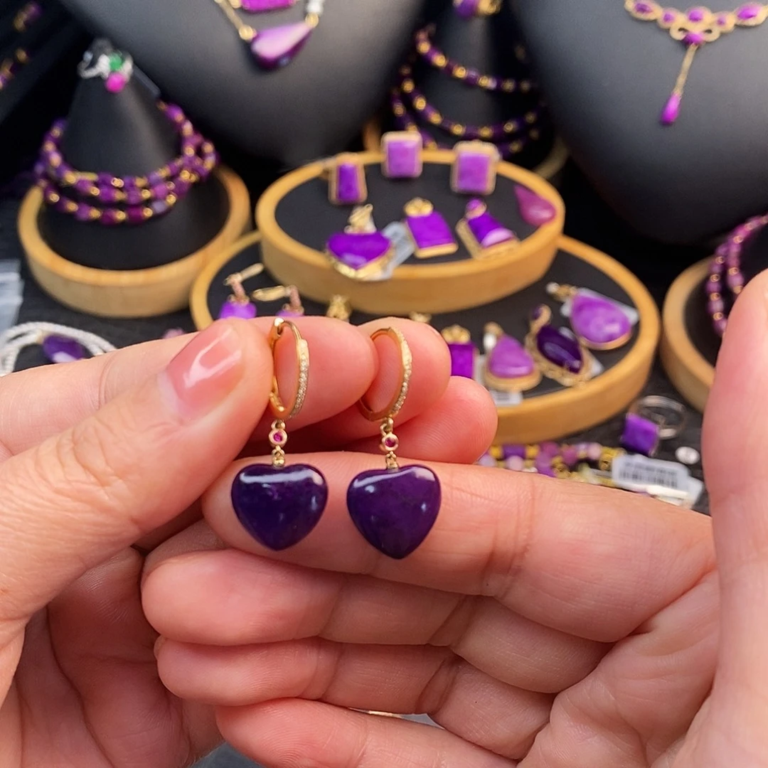 苏纪石（舒俱来）18K金镶嵌耳饰