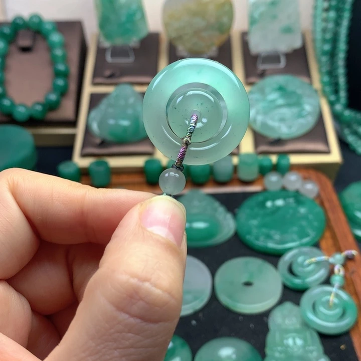 未镶嵌石英质玉珠宝半成品