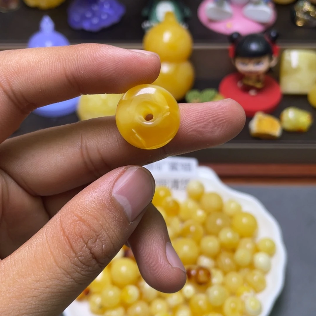 琥珀未镶嵌珠宝奇石