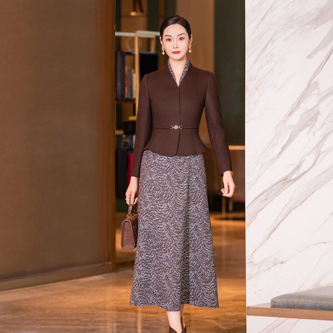 摩洛--2025冬季新款羊毛V领假两件修身显瘦气质减龄大摆连衣裙