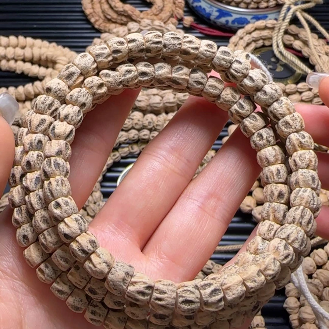 【闪购商品】柏香籽/百香籽吊坠一**秋