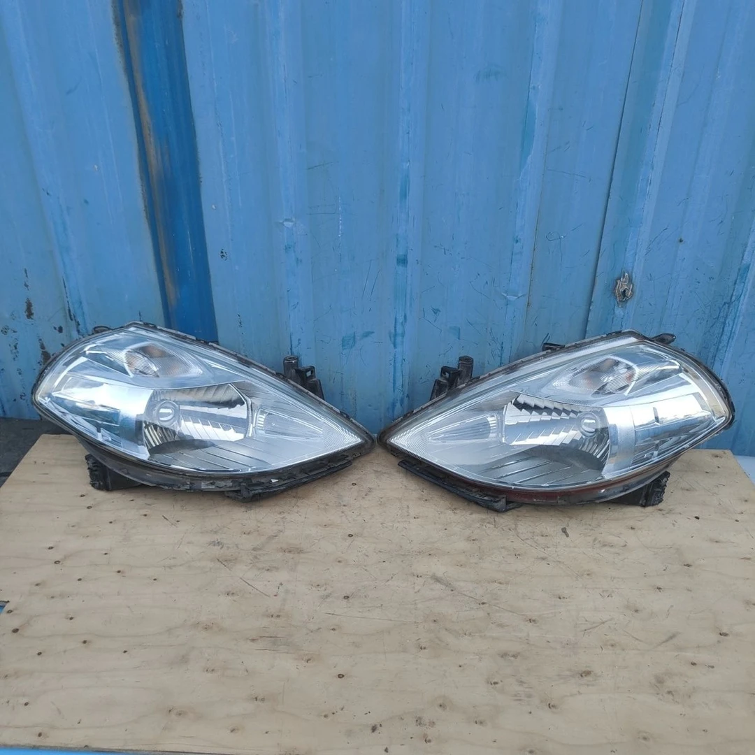 适用于08-10尼桑骐达大灯前置照明灯前大灯