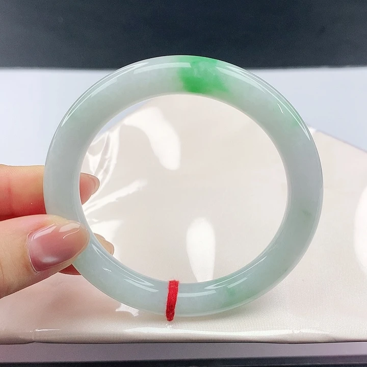 翡翠手镯未镶嵌翡翠835