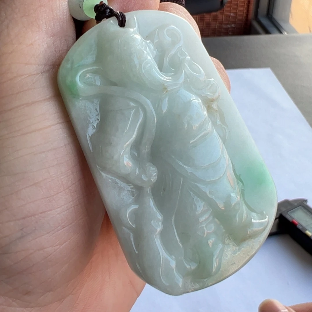 翡翠未镶嵌颈饰挂件