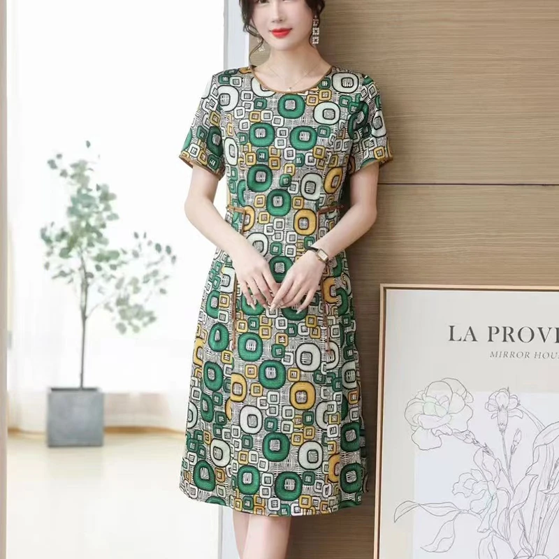 夏季新款女装时尚显瘦气质百搭连衣裙洋气妈妈装K6062