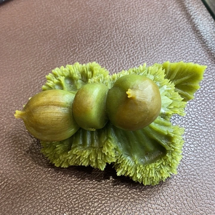 蛇纹石玉未镶嵌摆件