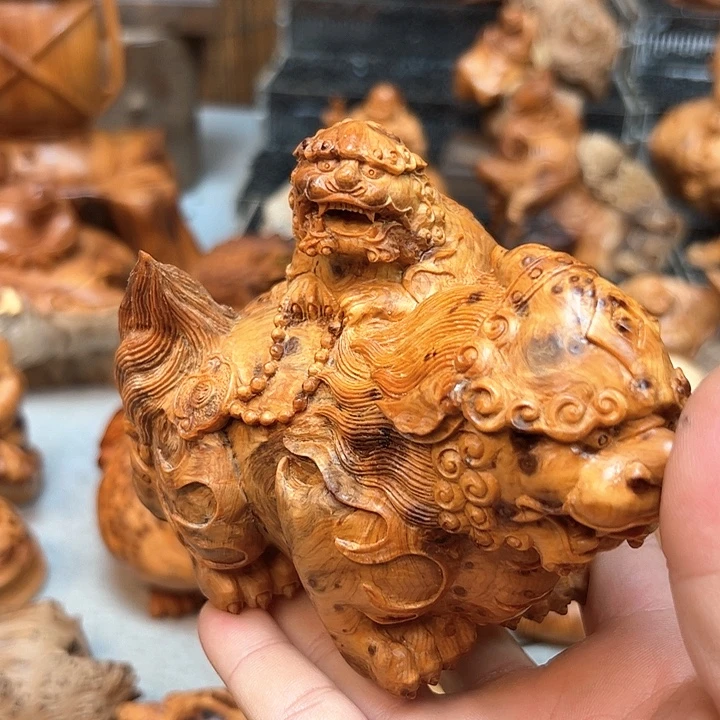 平***哥柏木手把件的设计和制作