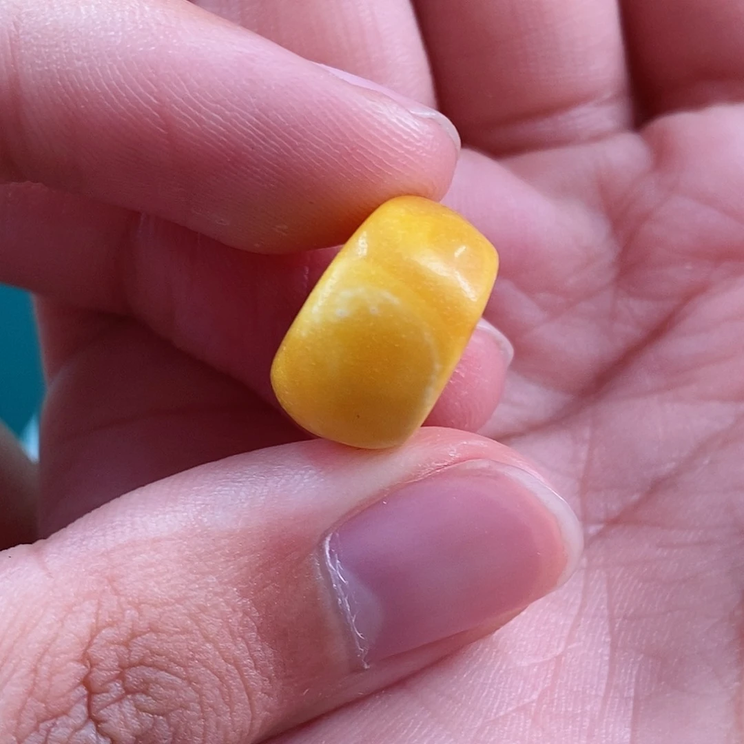 蜜蜡珠宝奇石未镶嵌