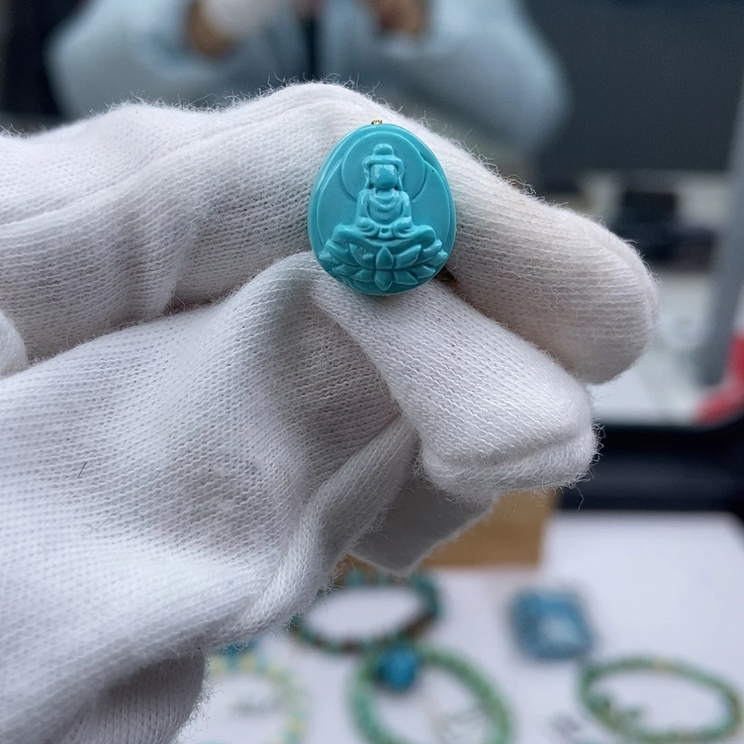 绿松石未镶嵌珠宝奇石