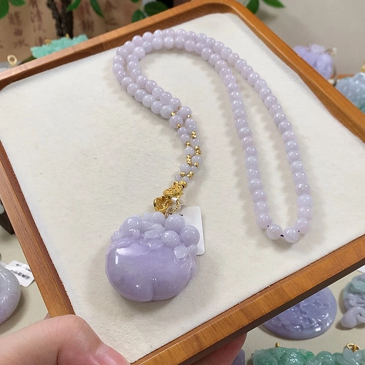 翡翠未镶嵌颈饰翡翠吊坠