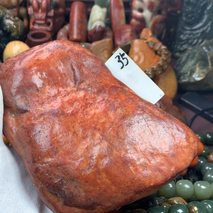 透闪石质玉未镶嵌珠宝奇石