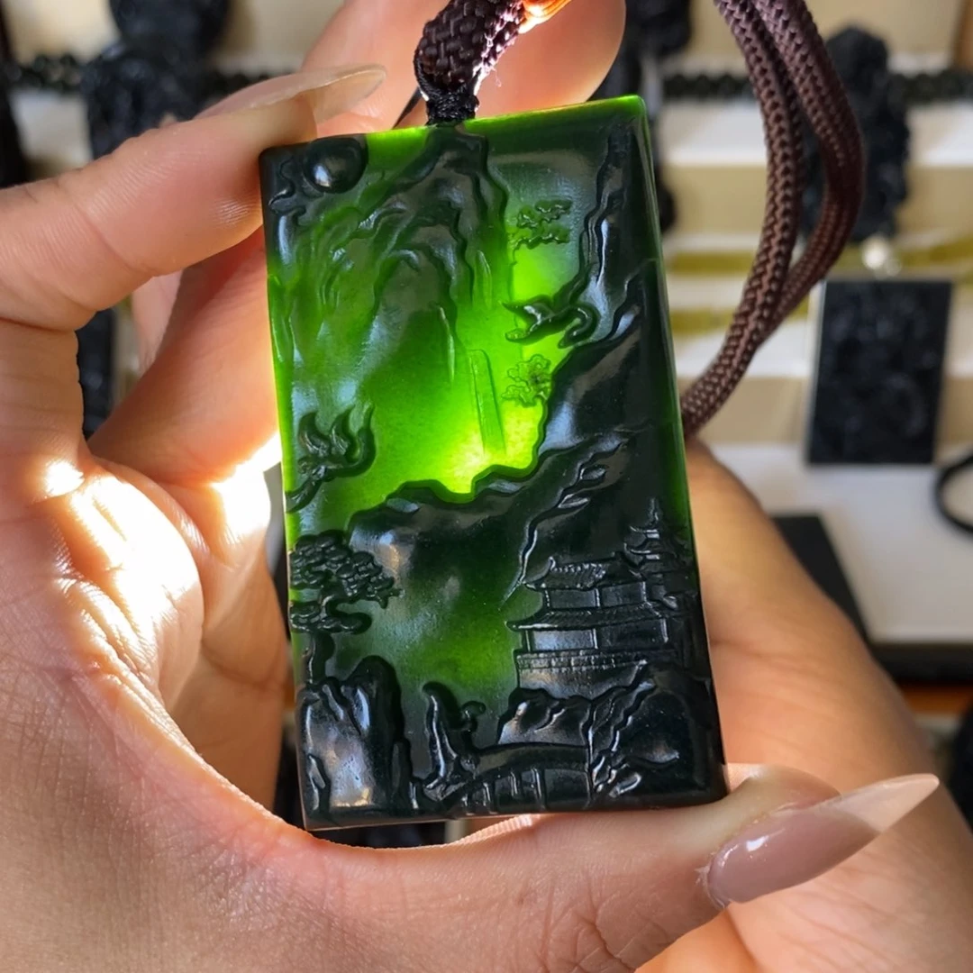 蛇纹石玉未镶嵌吊坠