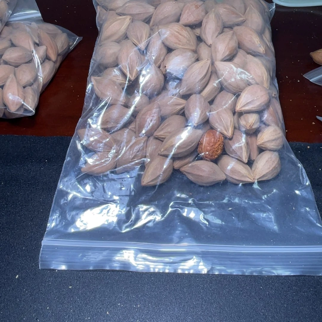 游***萨吊坠橄榄核不退不换