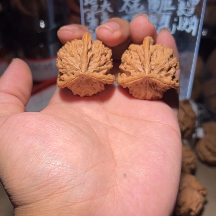 把件文玩核桃36全品正奔盘山三棱