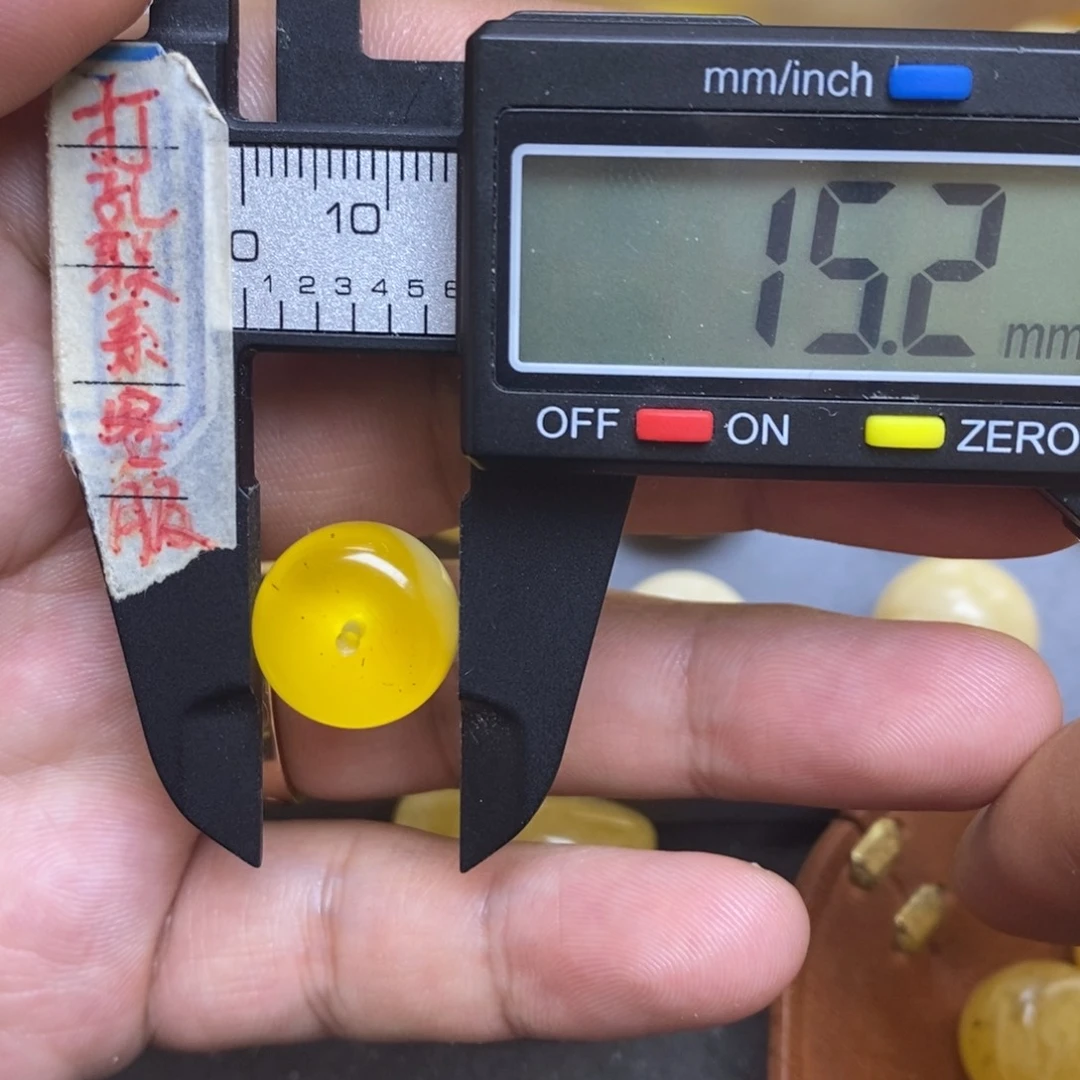 裸石蜜蜡未镶嵌15.2x10.1瑕疵墩子