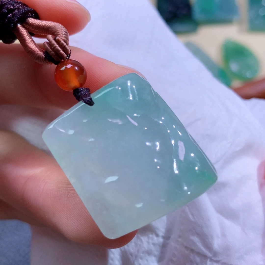 【闪购商品】颈饰未镶嵌翡翠