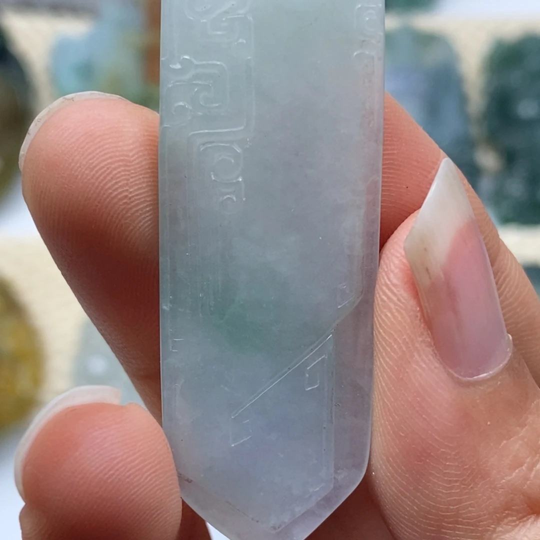 翡翠未镶嵌吊坠(不含链)盾牌 翡翠