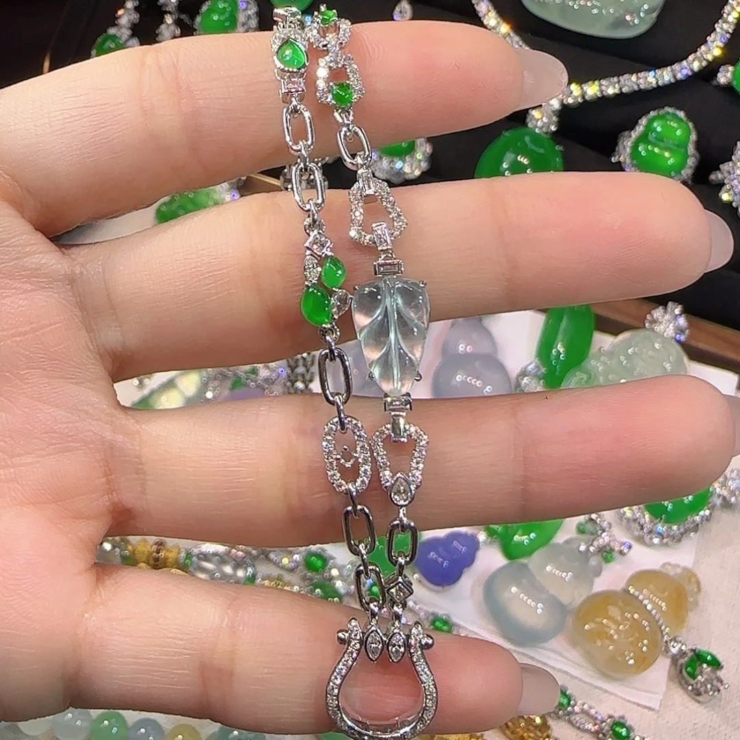 翡翠18K金镶嵌戒指