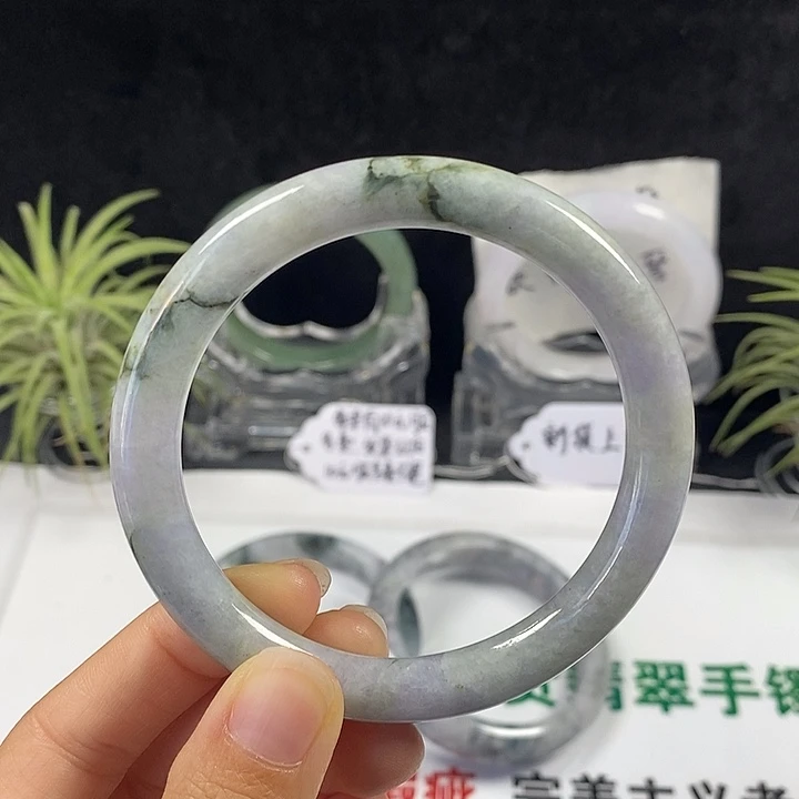 未镶嵌手镯翡翠27号。59.8圈