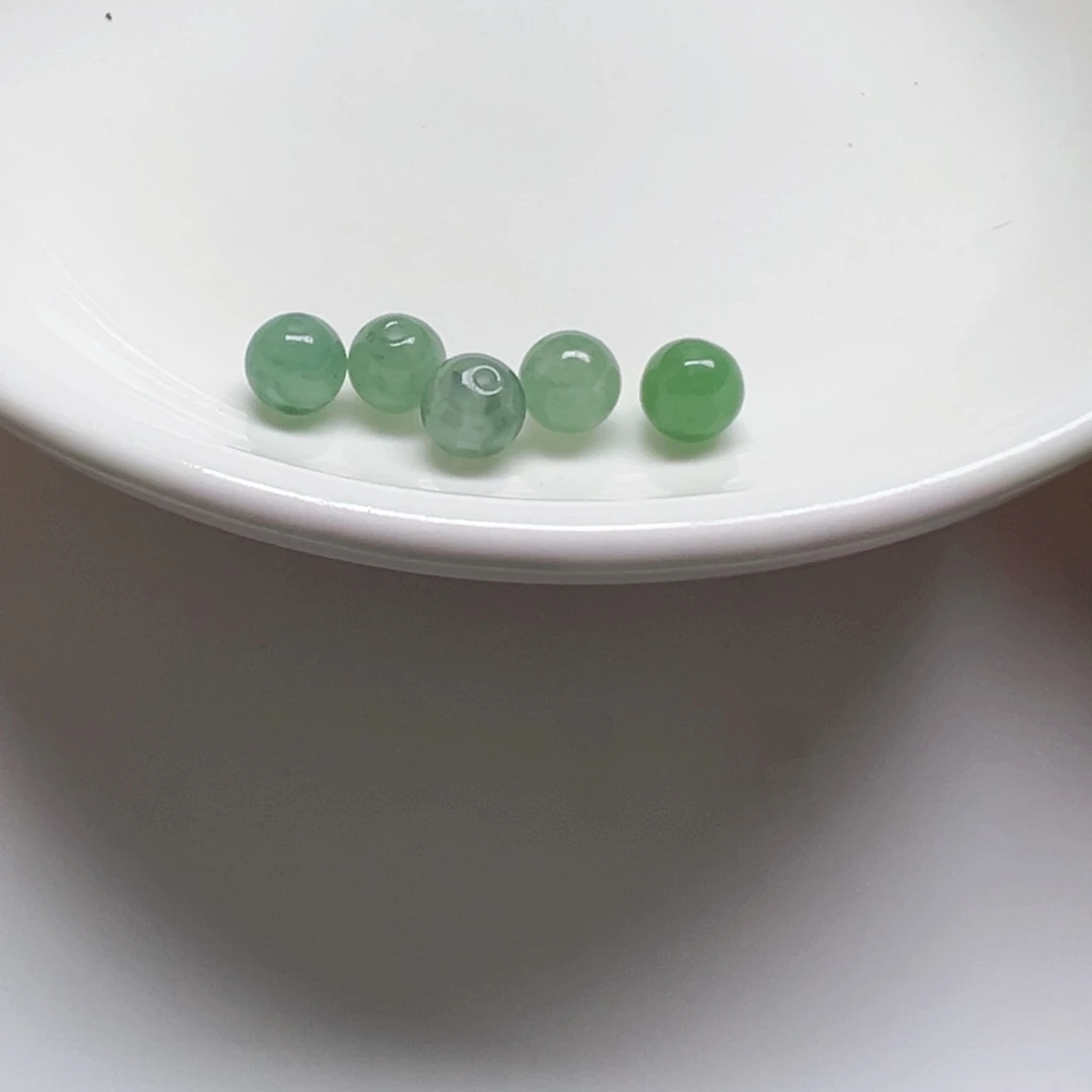 散珠翡翠洗***用纯天然缅甸翡翠A货卡6.3，5颗