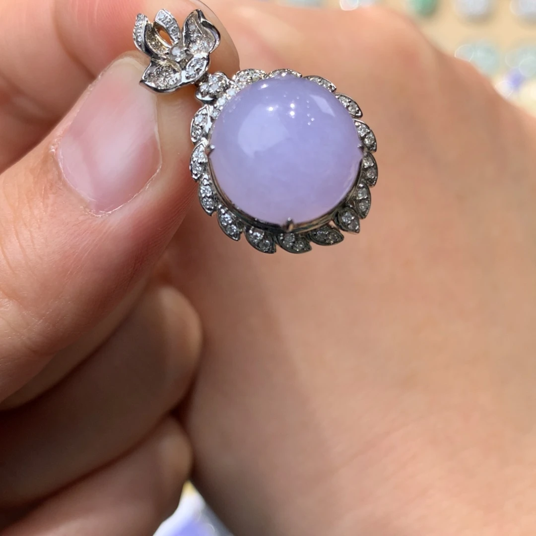 翡翠吊坠(不含链)18K金镶嵌粉紫蛋面吊坠