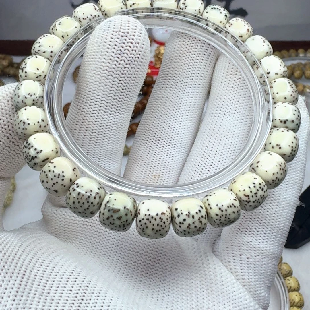 星月菩提吊坠98绿背河豚071