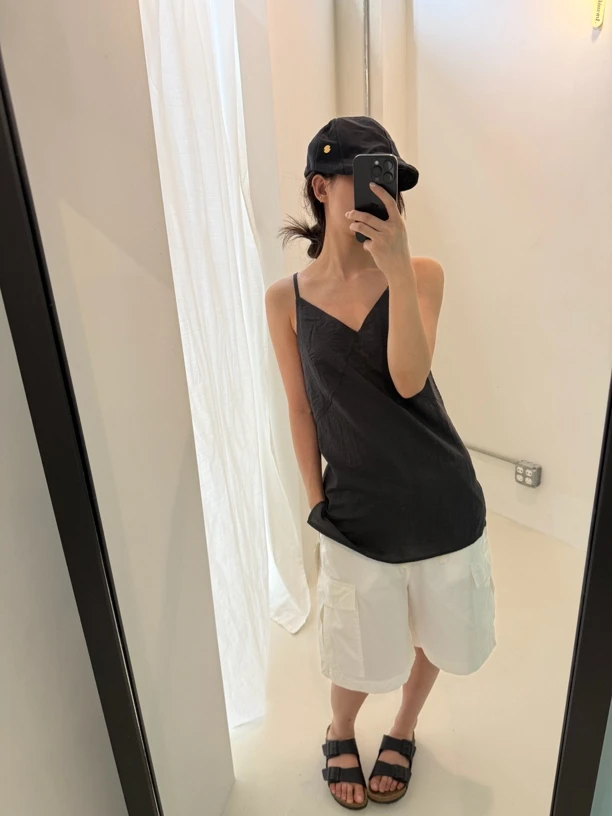 气质v领吊带背心女夏季纯色百搭