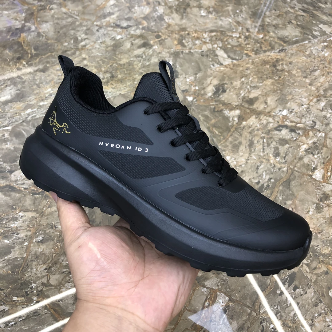 男鞋2025秋季新款黑色休闲鞋轻便软底中老年百搭户外运动鞋子男