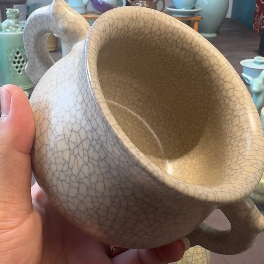 用***。龙泉青瓷茶具微瑕