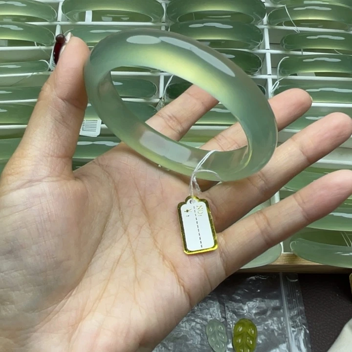 蓝***石岫玉未镶嵌手镯岫玉