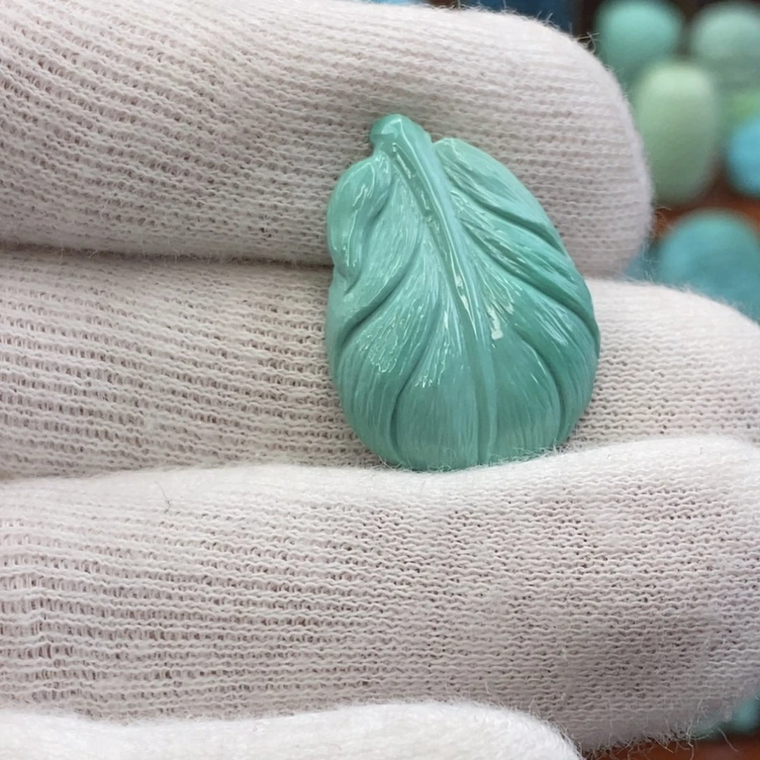 绿松石未镶嵌珠宝奇石