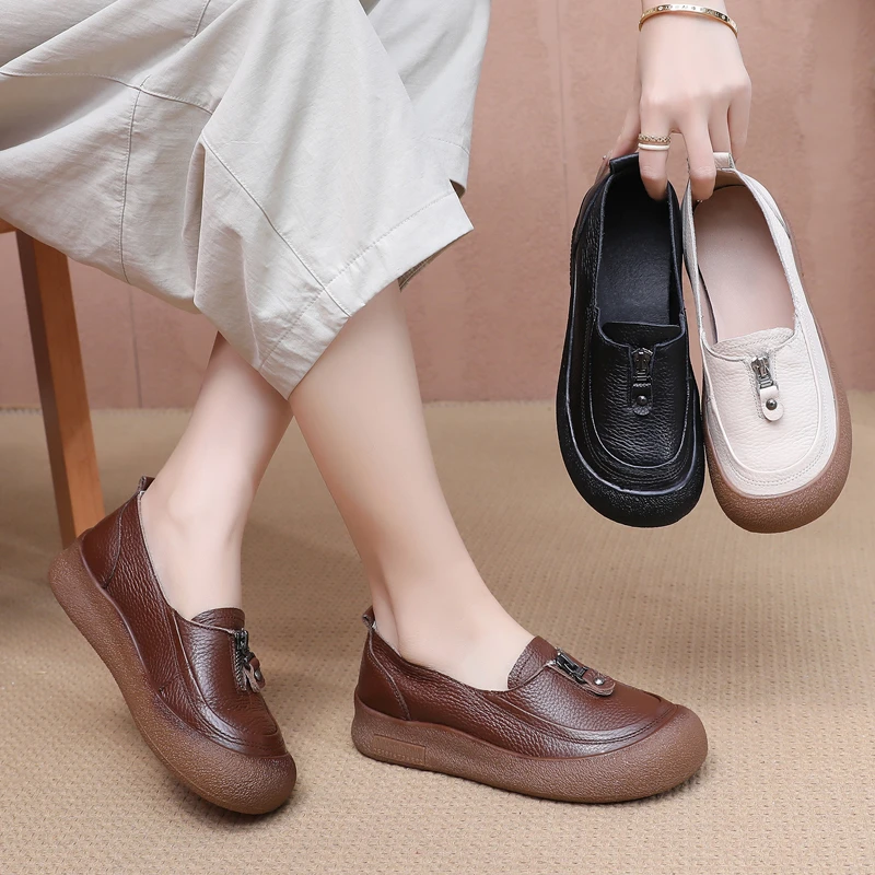 新款真皮妈妈鞋春秋中老年鞋软面软底平底女单鞋舒适防滑中年女鞋