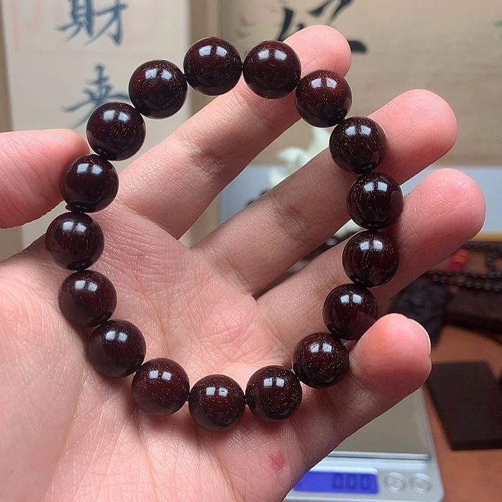 断***.檀香紫檀（小叶紫檀）