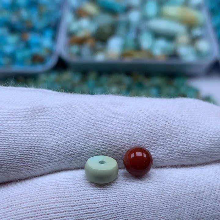 南红玛瑙未镶嵌珠宝奇石