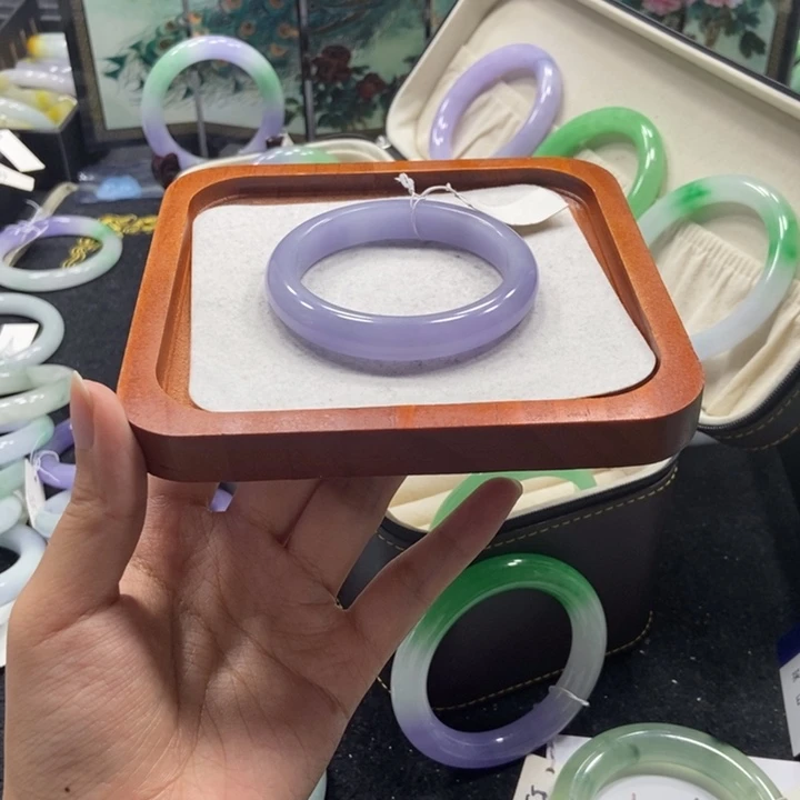 妮***妮非金属58手镯圈口