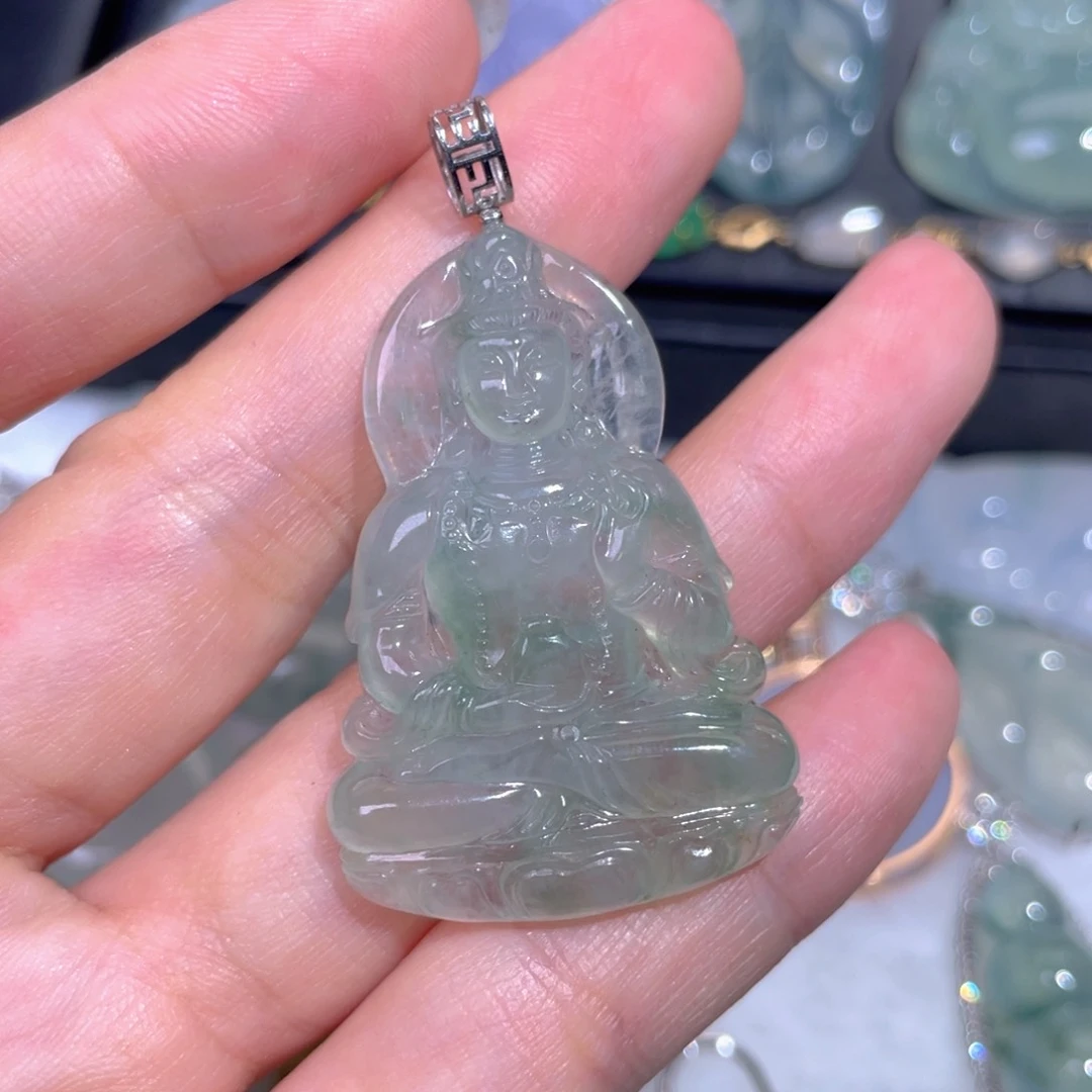 颈饰18K金镶嵌翡翠翡翠