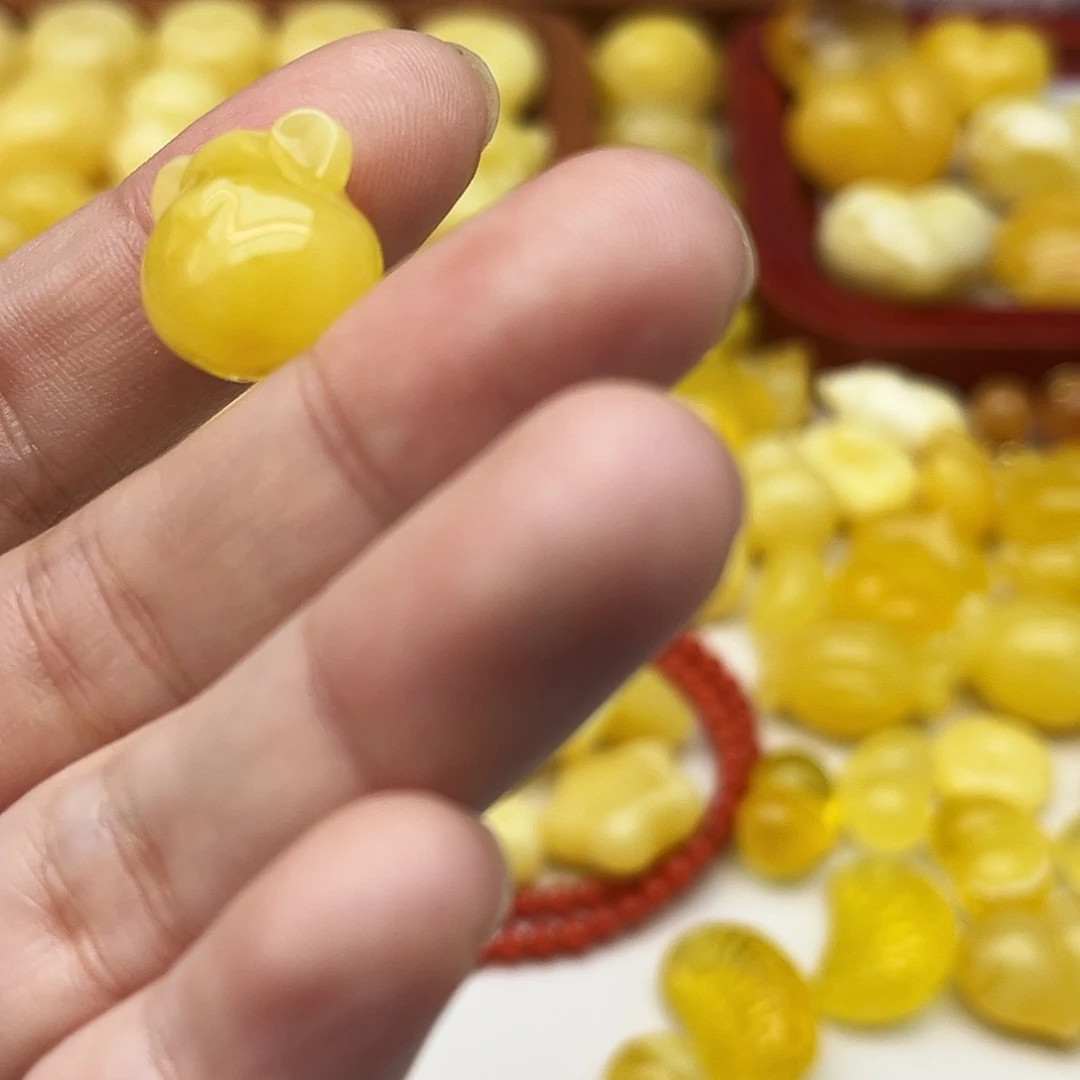 蜜蜡未镶嵌裸石天然