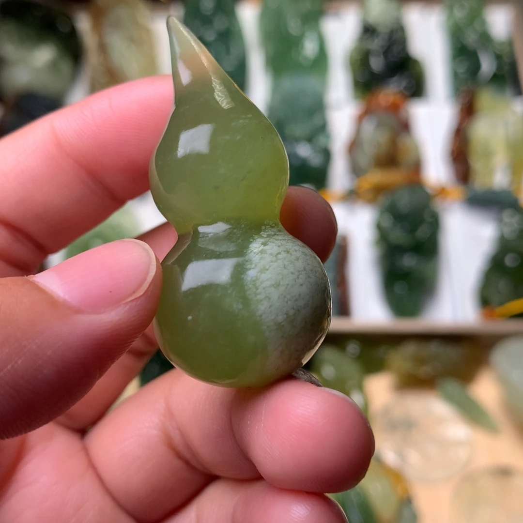 岫玉未镶嵌挂件葫芦