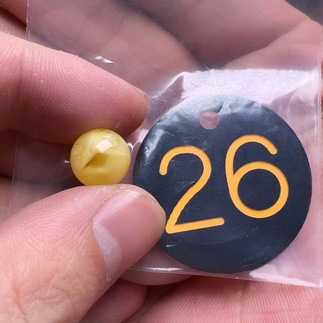 蜜蜡未镶嵌珠宝奇石11mm微瑕疵