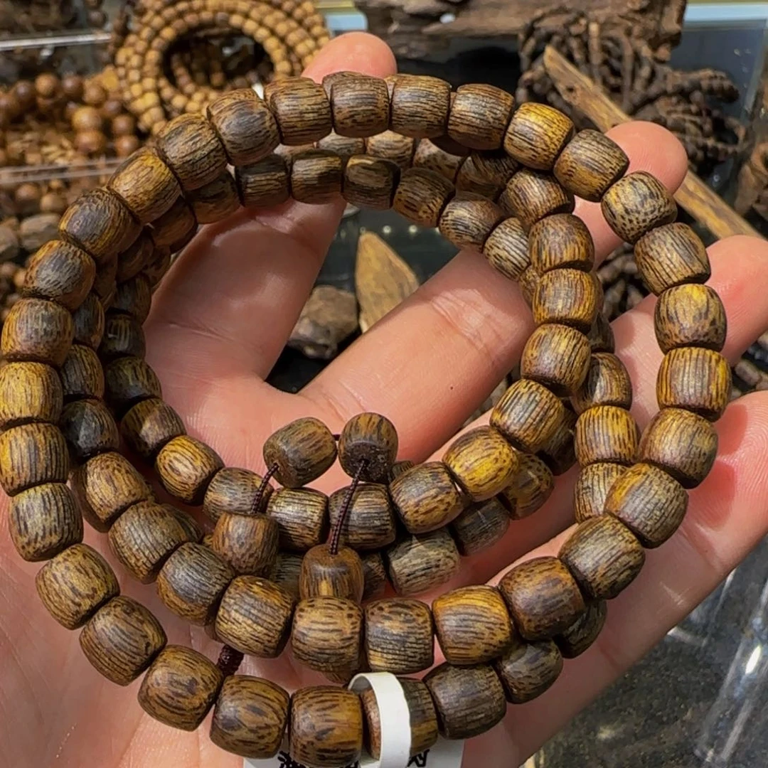 莫***）手串沉香海南0.8沉水浮