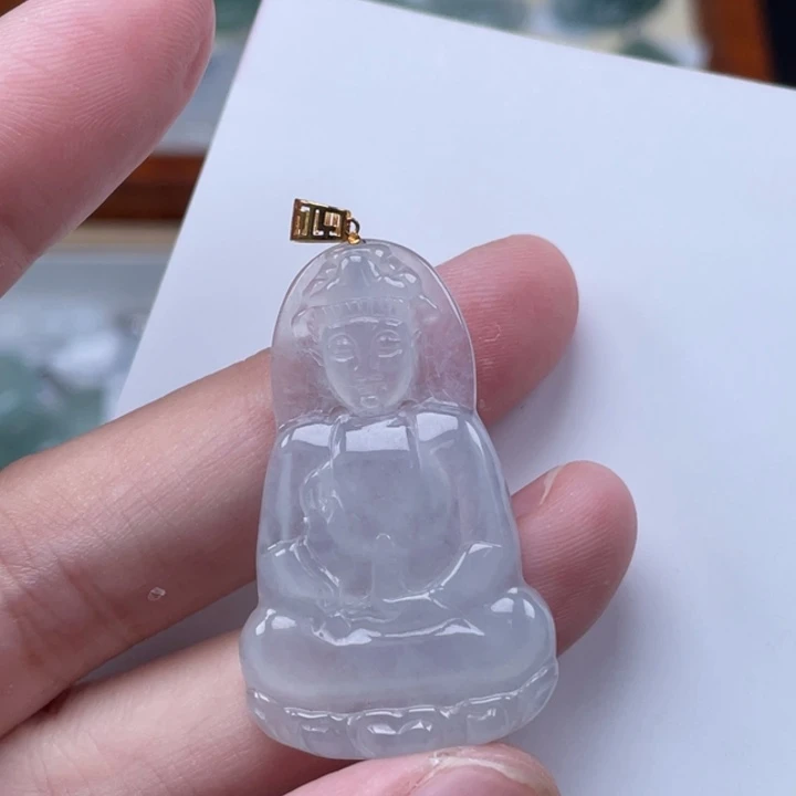 翡翠18K金镶嵌颈饰观音