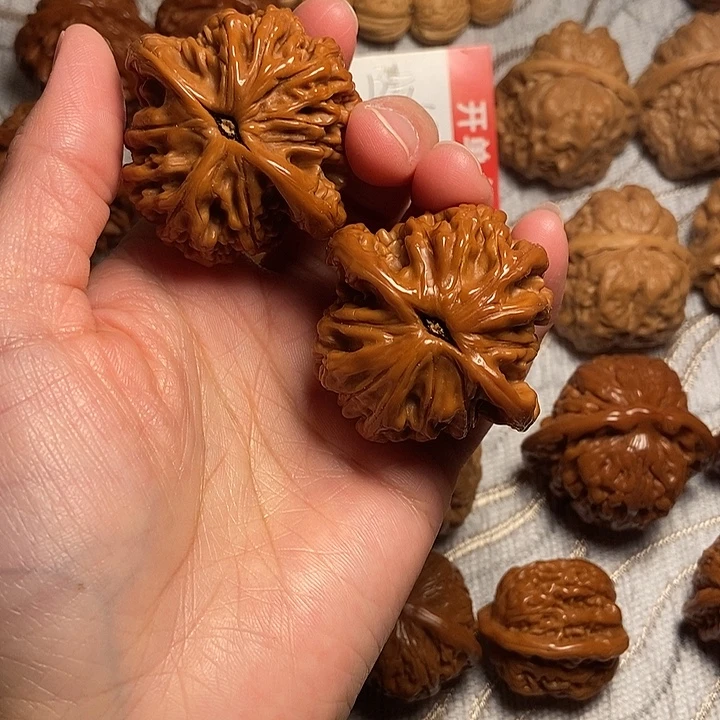 吊坠文玩核桃45狮虎兽